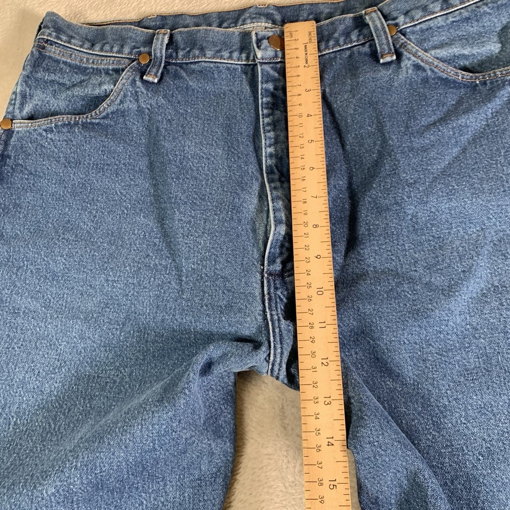 Vintage Wrangler 13MWZ Jeans Mens 38x36(36x36) Medium Wash Straight Made USA 90s - Picture 3 of 11